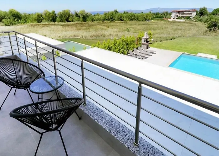 With Swimming Pool Villa