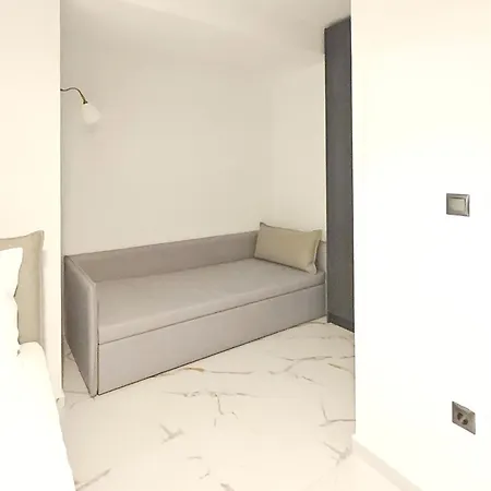 Villa With Swimming Pool Pefkochori