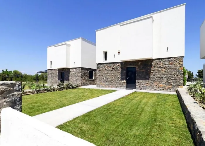 Villa With Swimming Pool