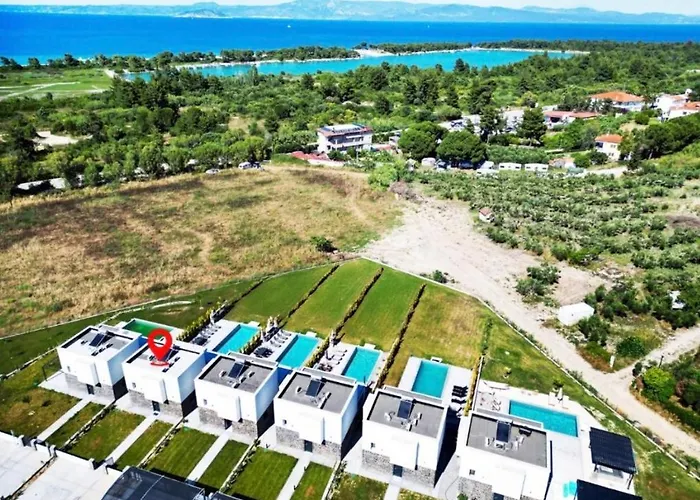 With Swimming Pool Villa