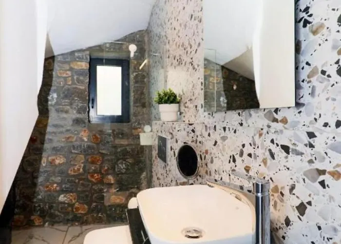 With Swimming Pool Villa *